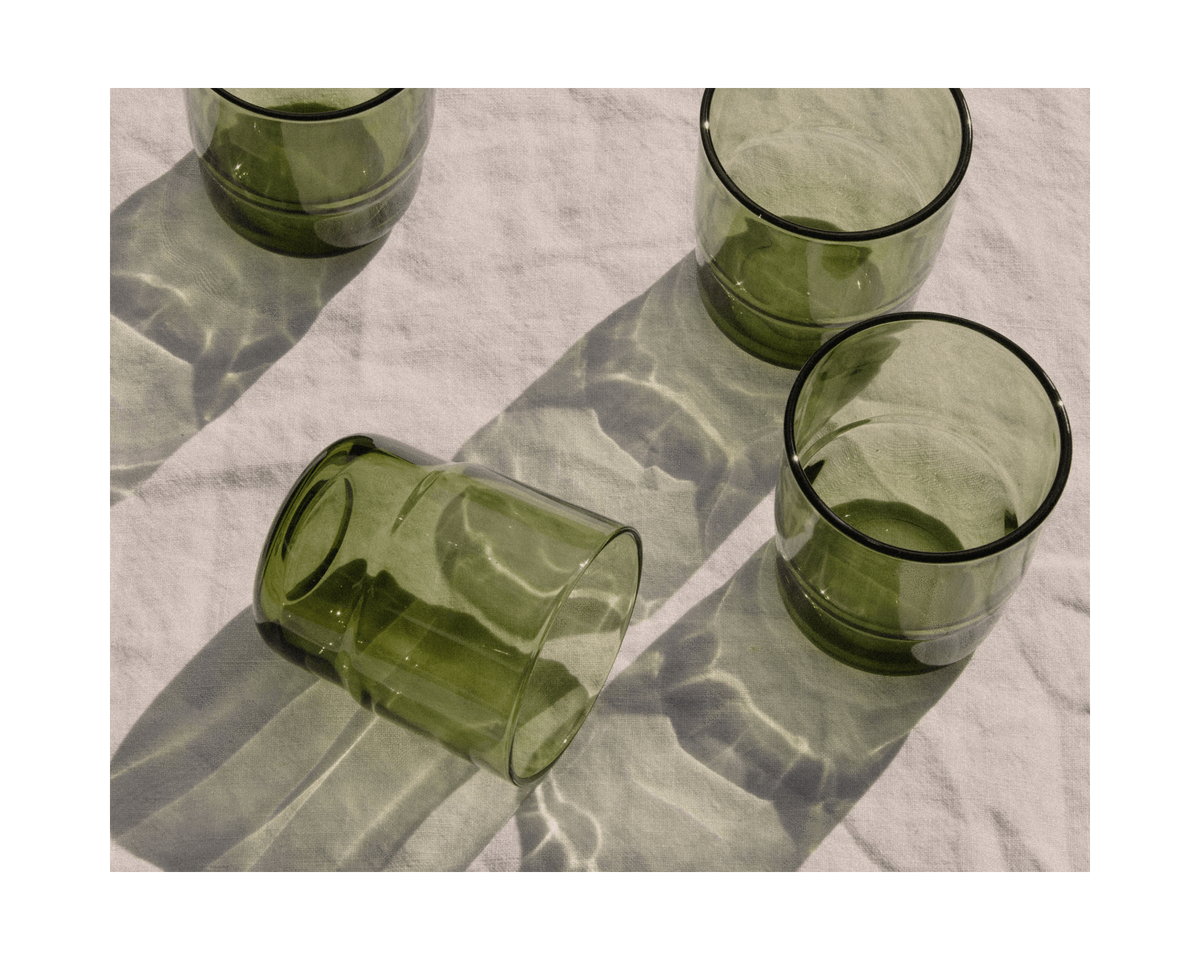 Lot de 4 verres courts empilables faits à la main