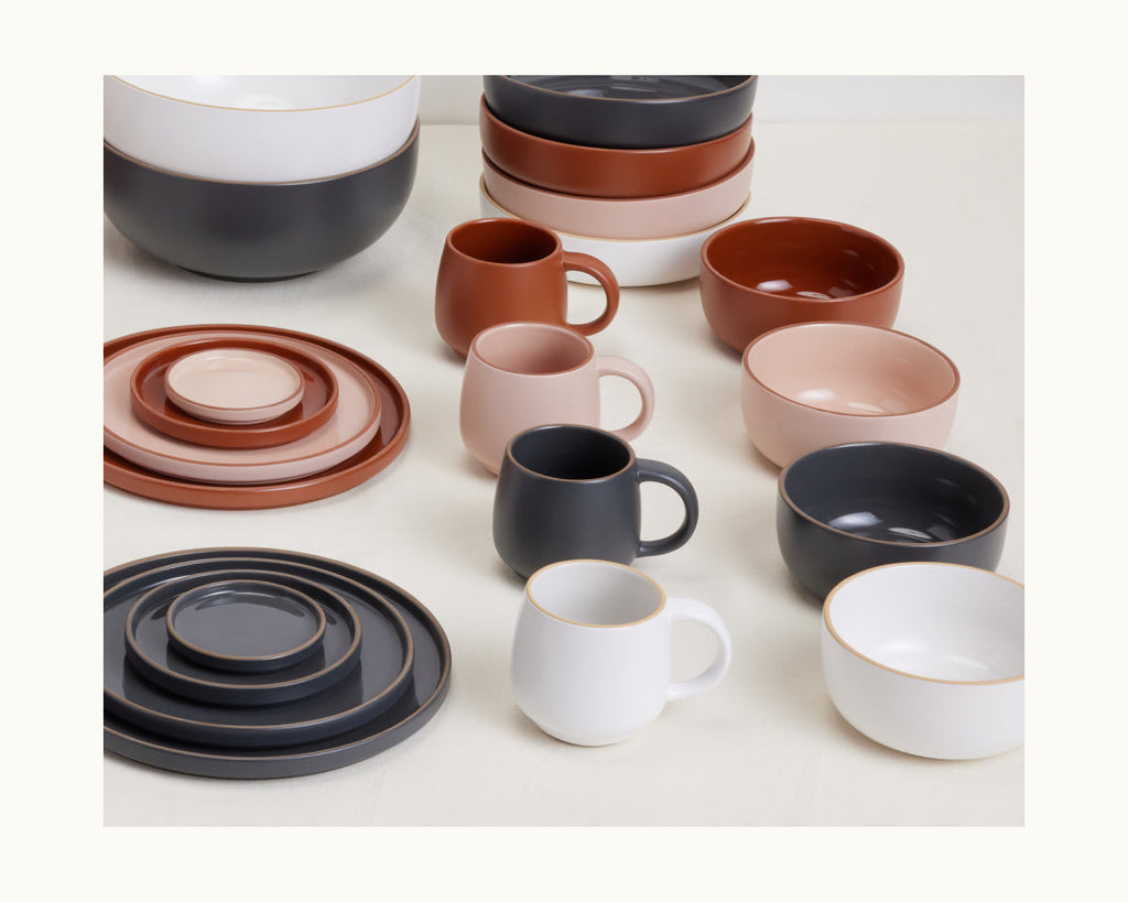 Lot de 2 mugs empilables en céramique grès