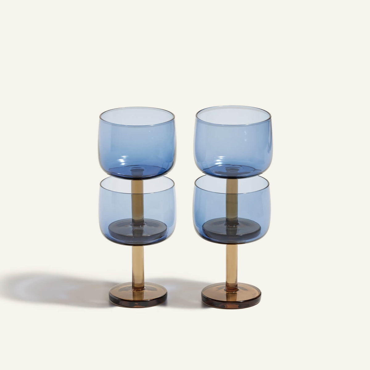 Ensemble de 4 coupes en verre coloré